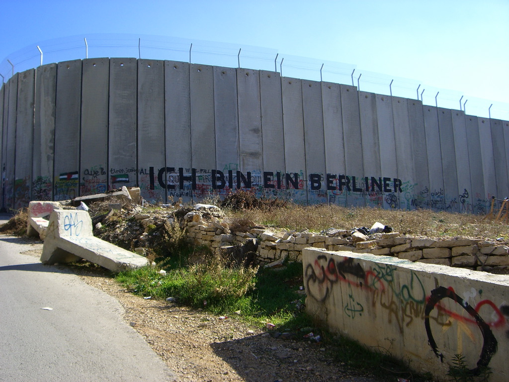 Israel-Palestinian_Wall_Ich_Bin_Eine_Berliner